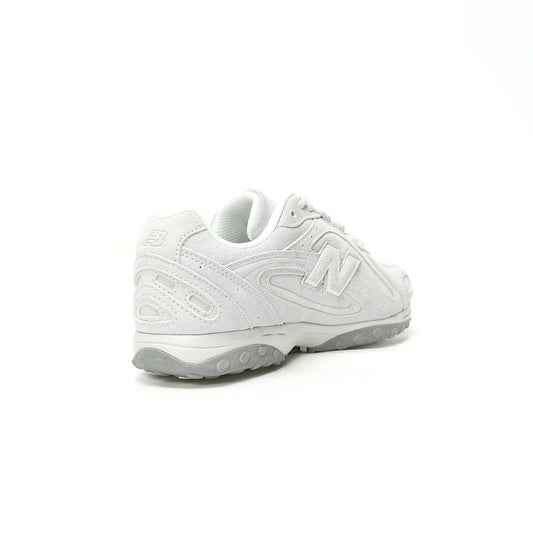 New Balance 204L Shoes