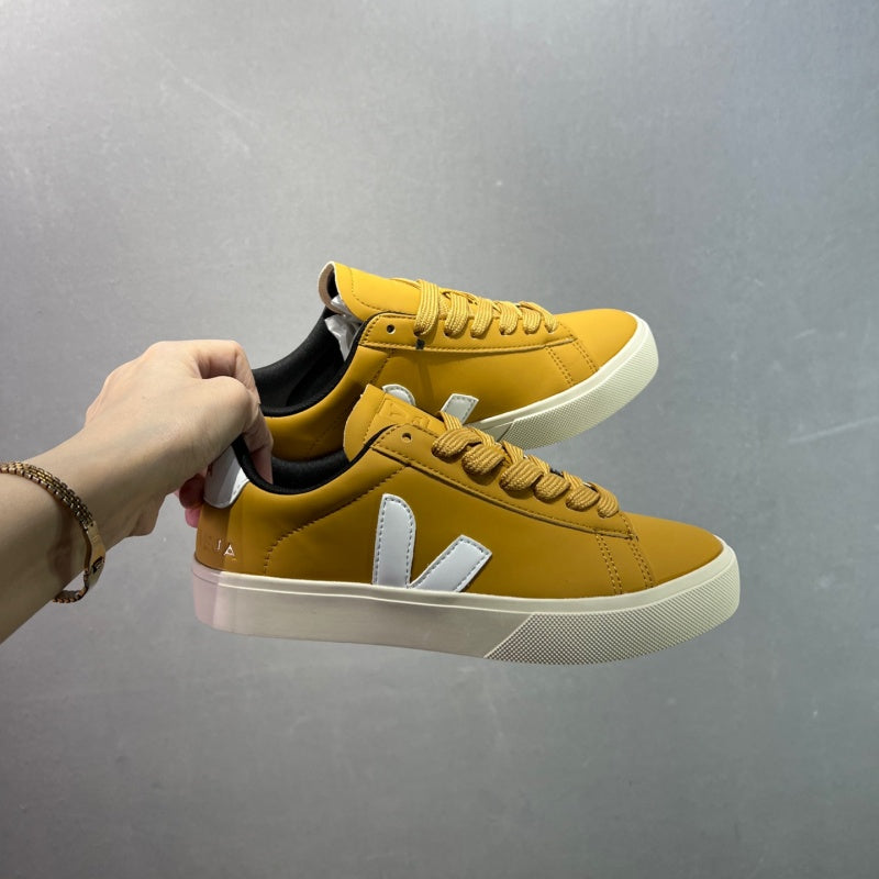 VEJA Esplar Sneakers