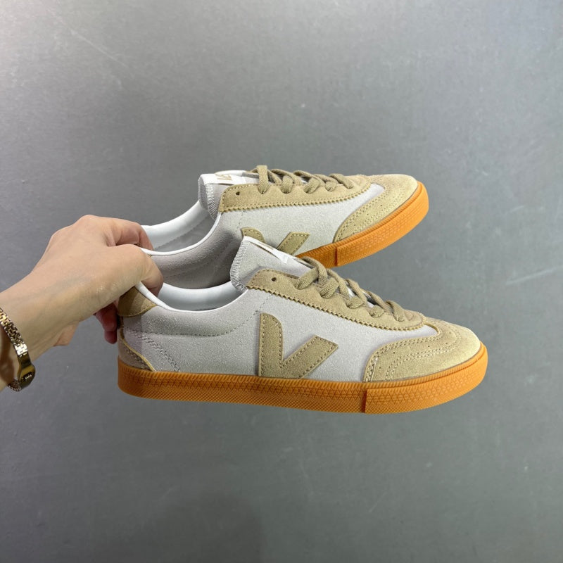 VEJA Leather Extra Sneakers