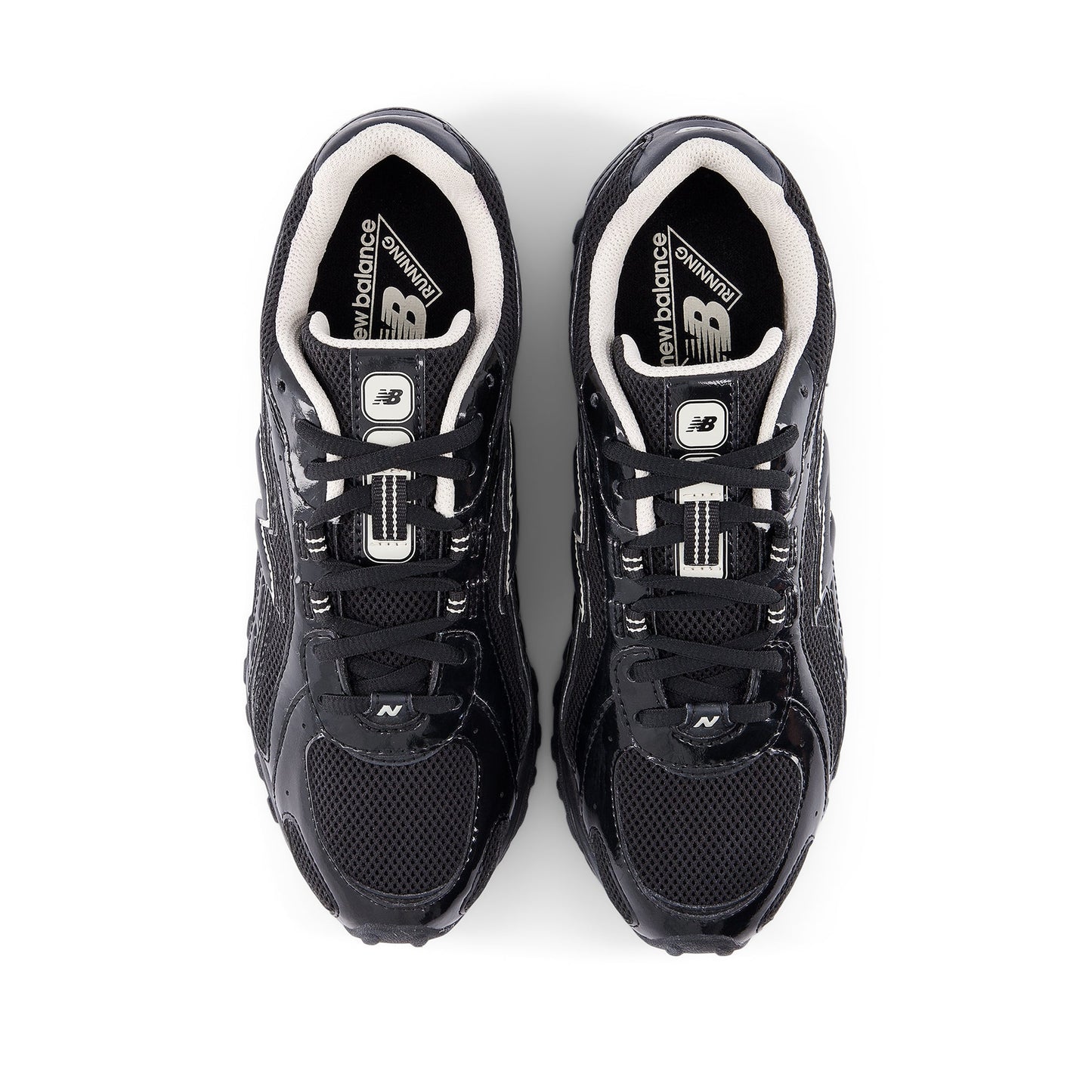 New Balance 204L Shoes