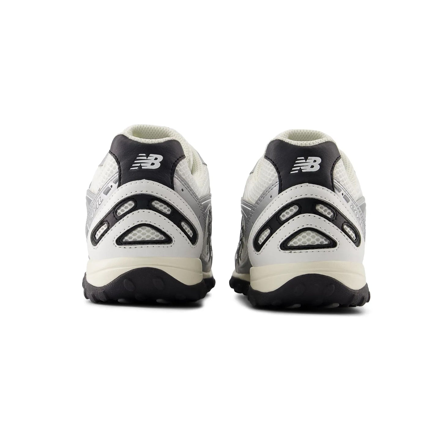 New Balance 204L Shoes