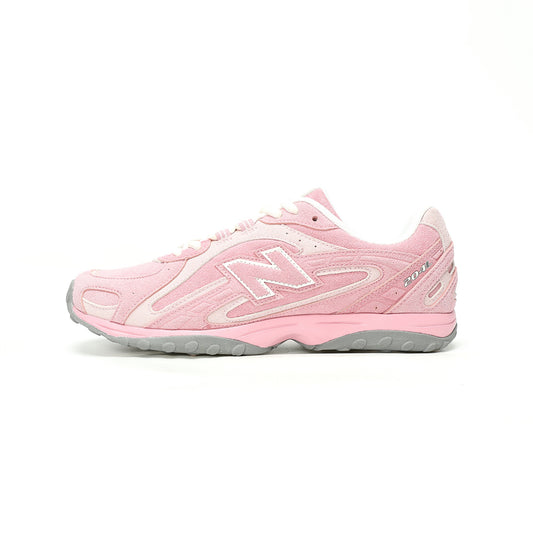 New Balance 204L Shoes