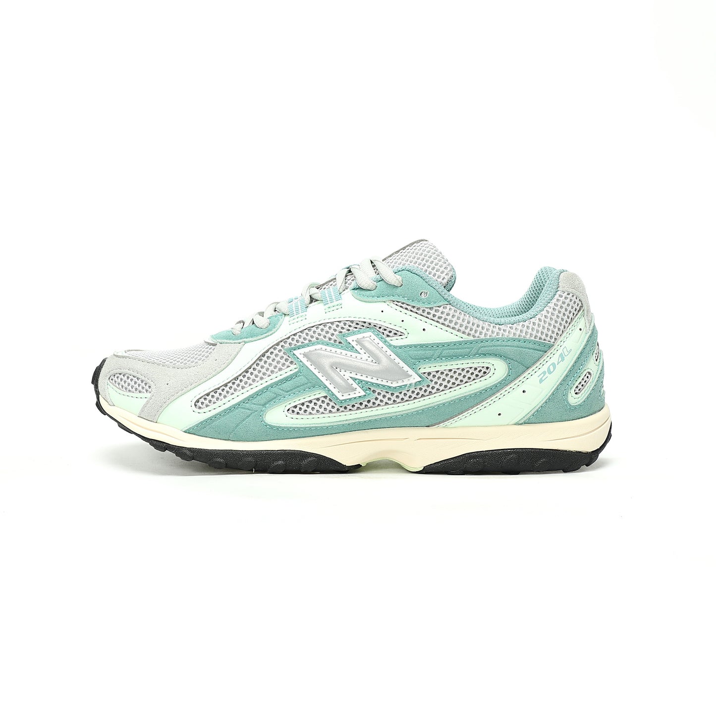 New Balance 204L Shoes