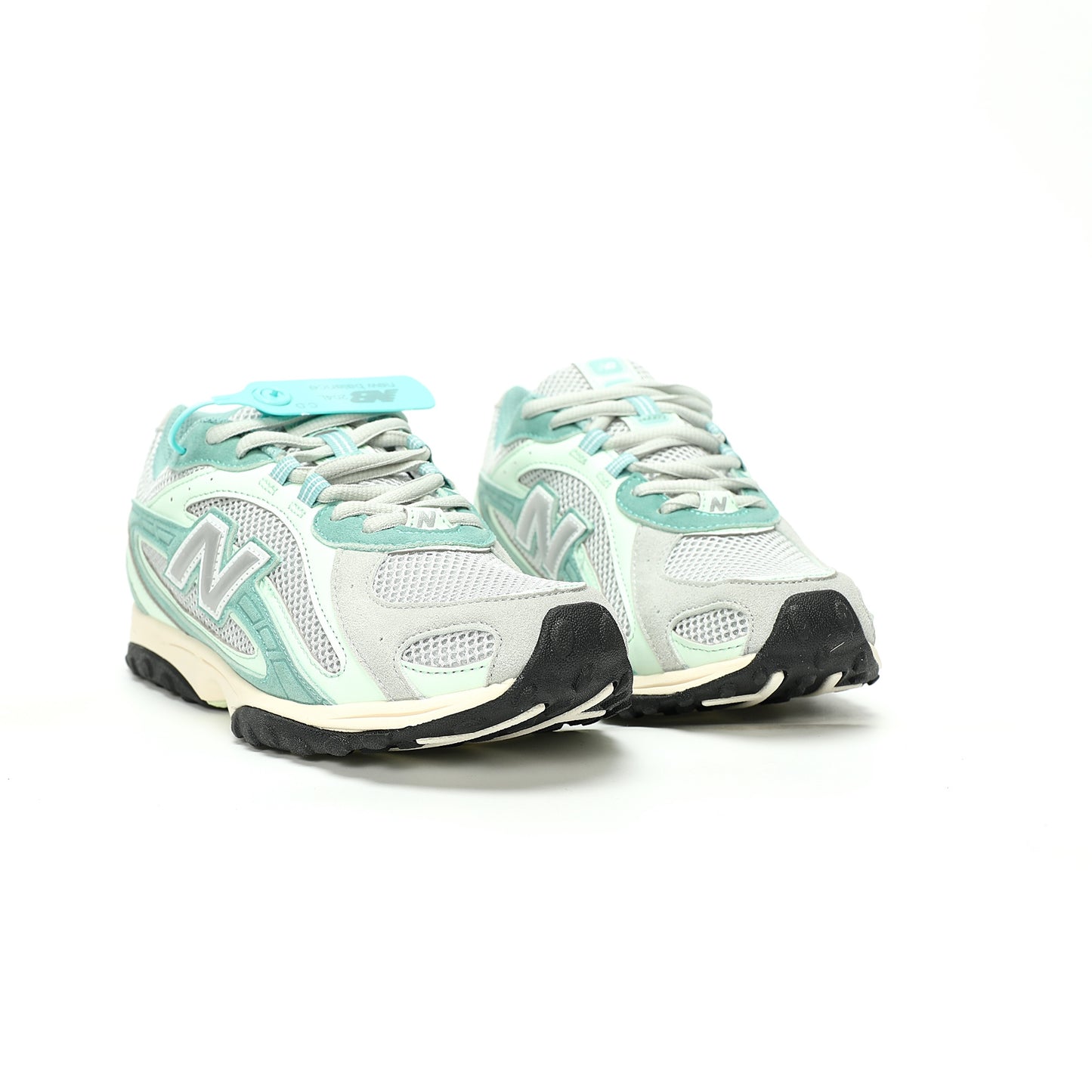 New Balance 204L Shoes