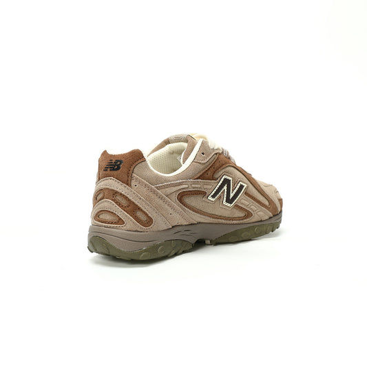 New Balance 204L Shoes