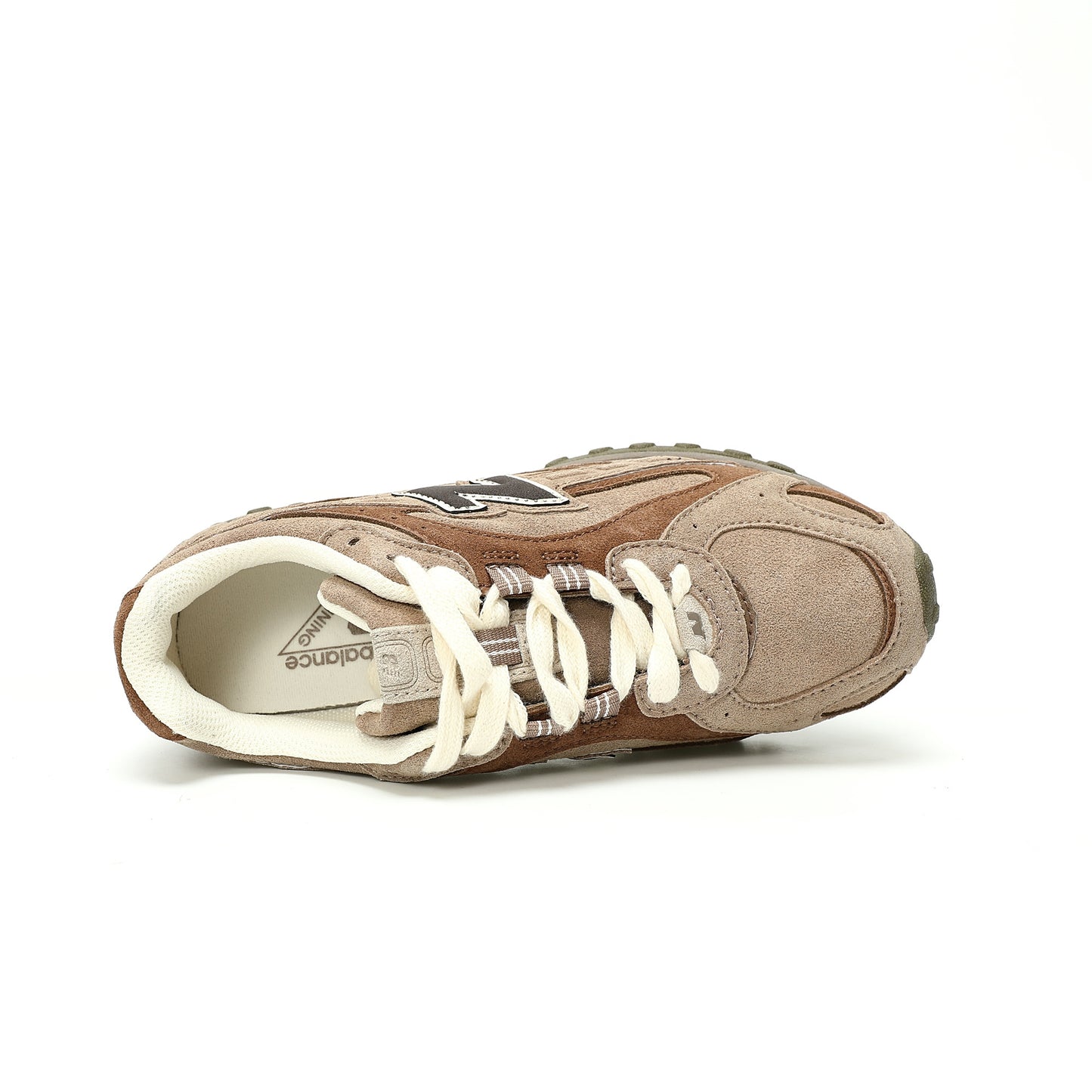 New Balance 204L Shoes
