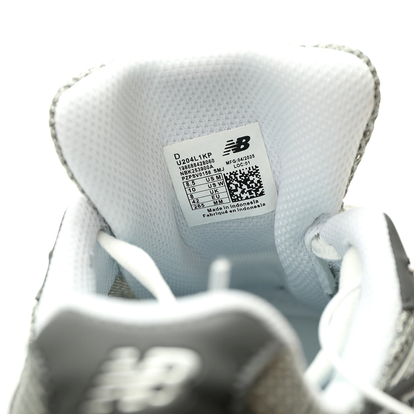 New Balance 204L Shoes