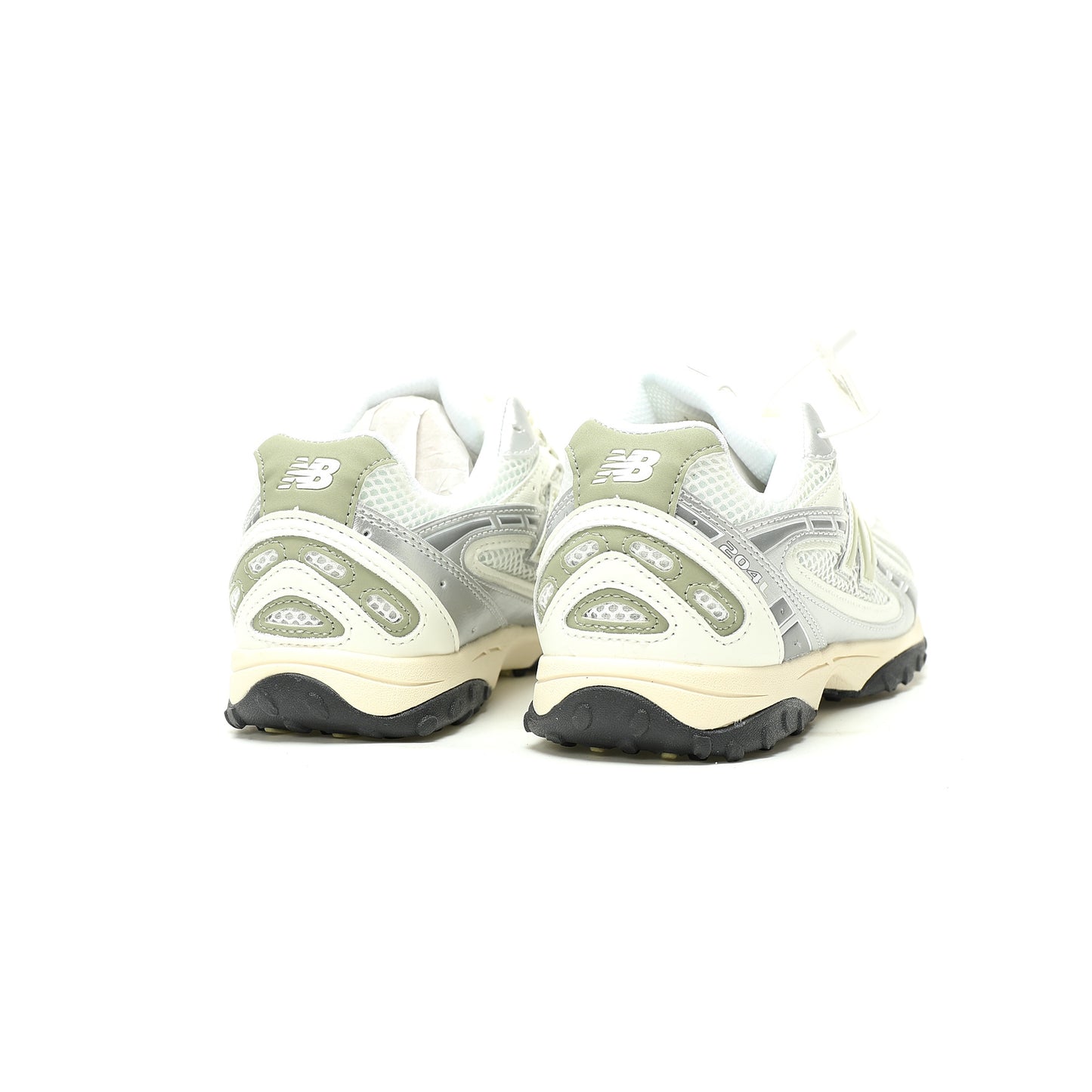 New Balance 204L Shoes