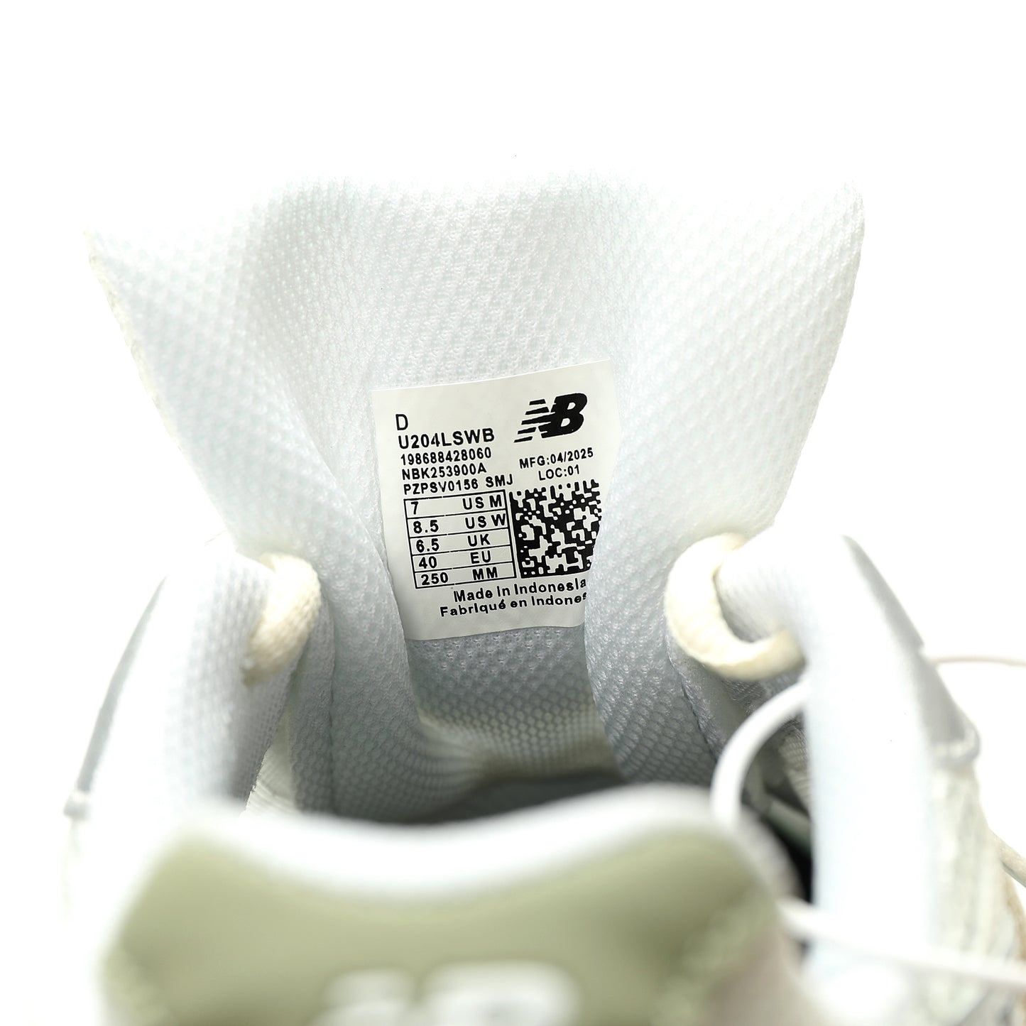 New Balance 204L Shoes