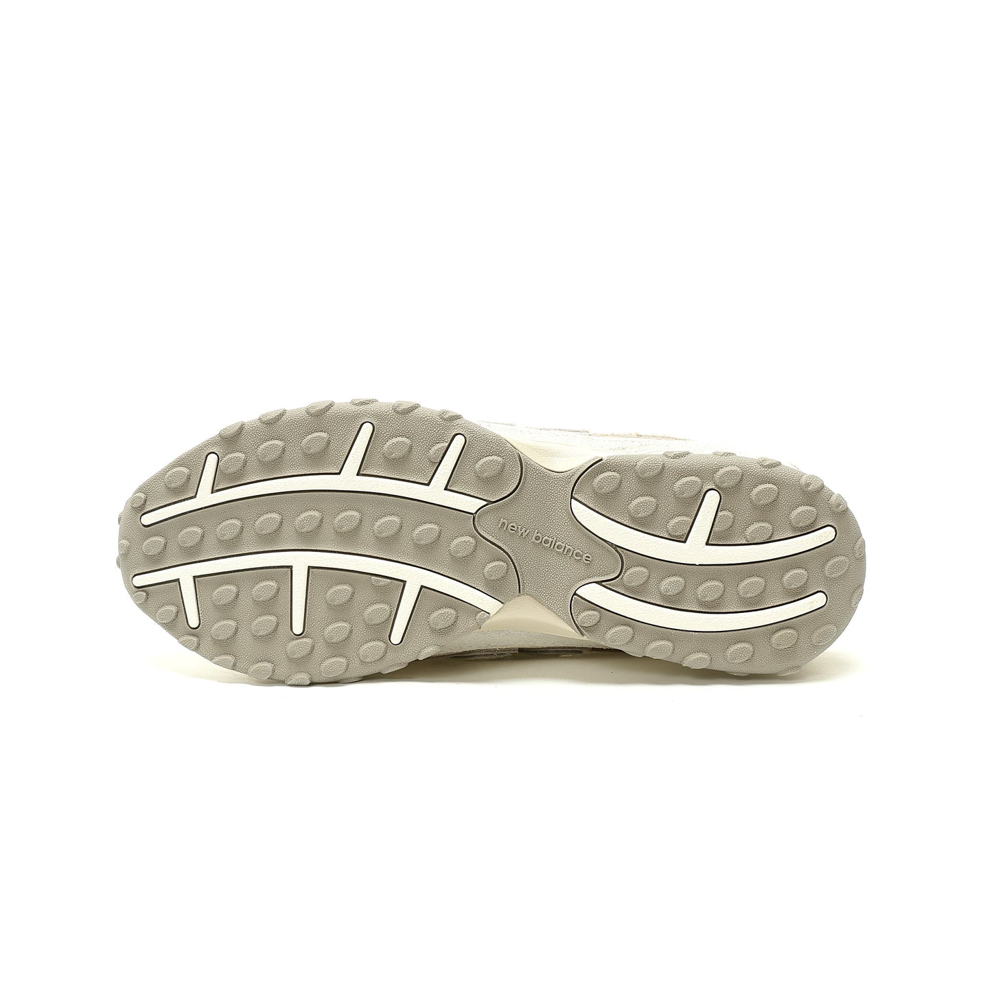 New Balance 204L Shoes