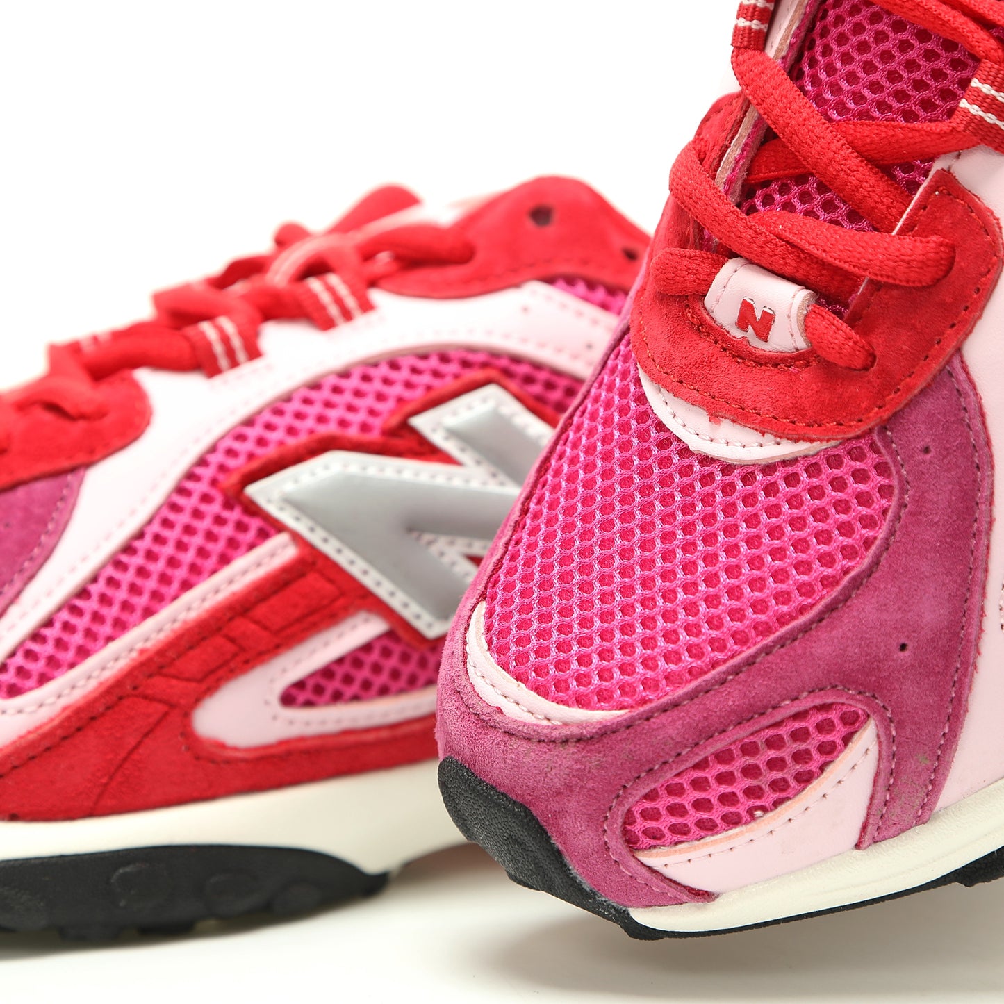 New Balance 204L Shoes