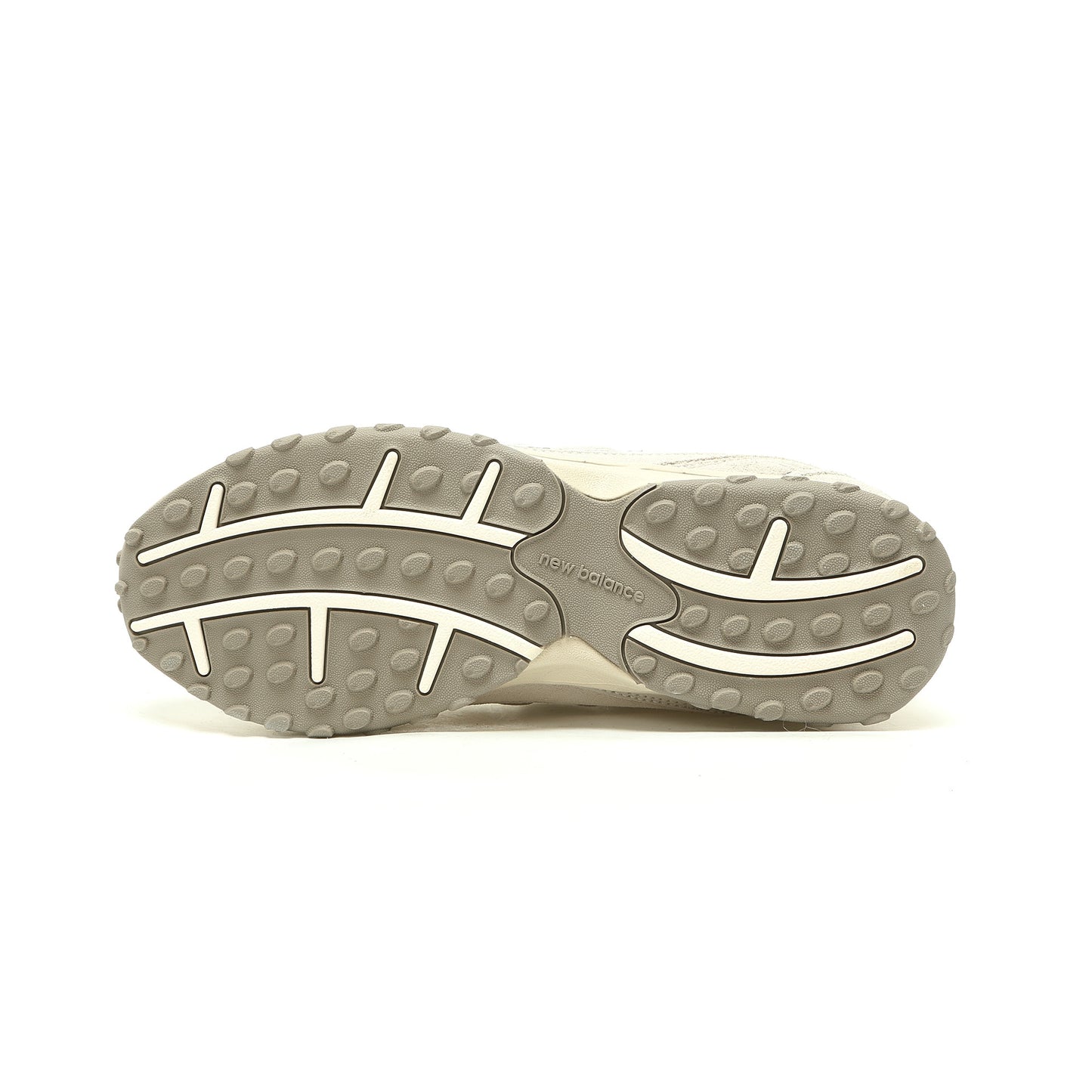 New Balance 204L Shoes
