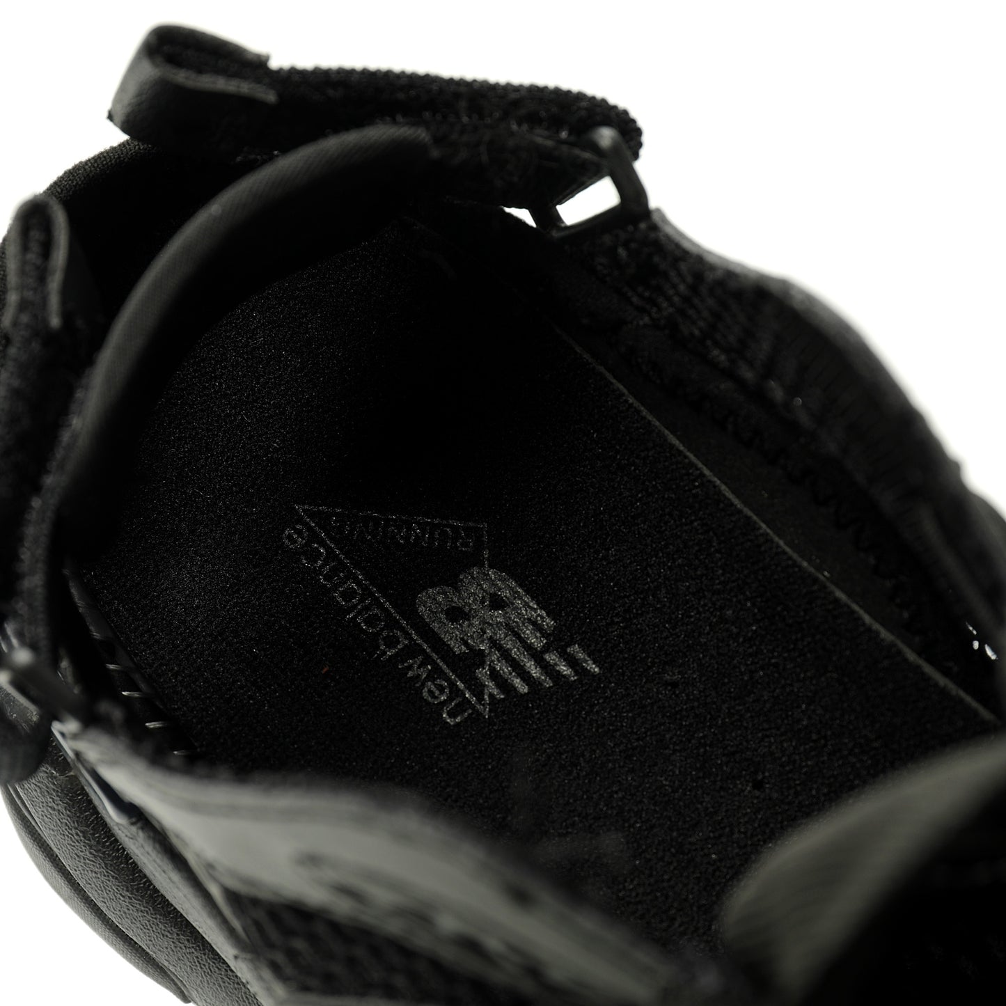 New Balance U9060 Sneaker  Mesh surface / Black