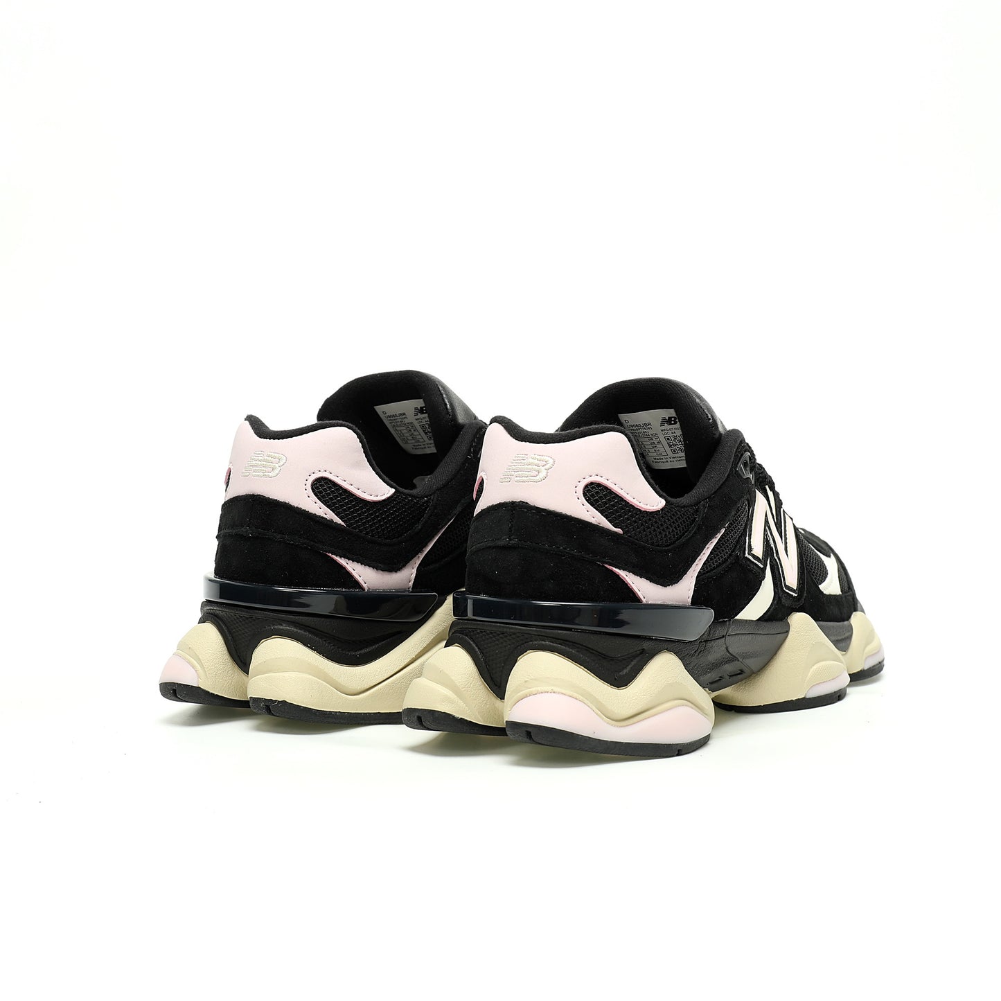 New Balance 9060 Sneaker   Black / Pink