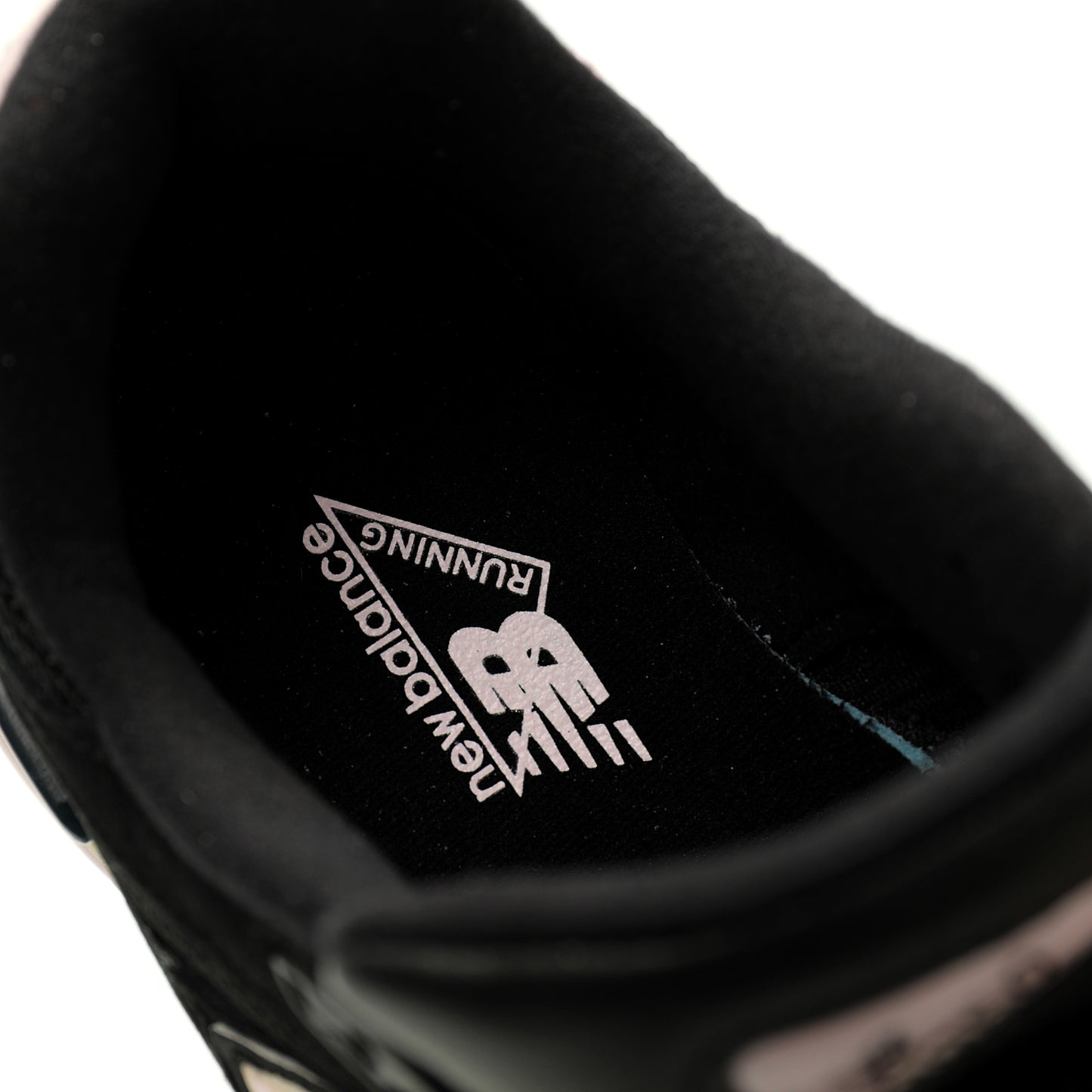 New Balance 9060 Sneaker   Black / Pink