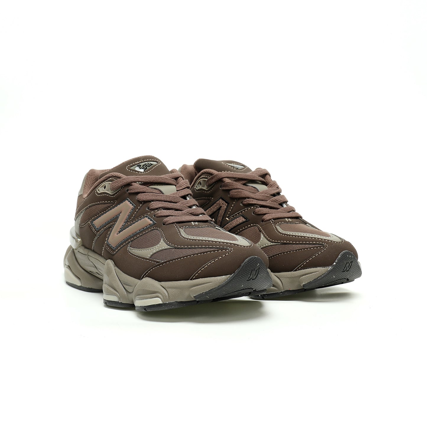 New Balance 9060 Sneaker  Brown / Tan