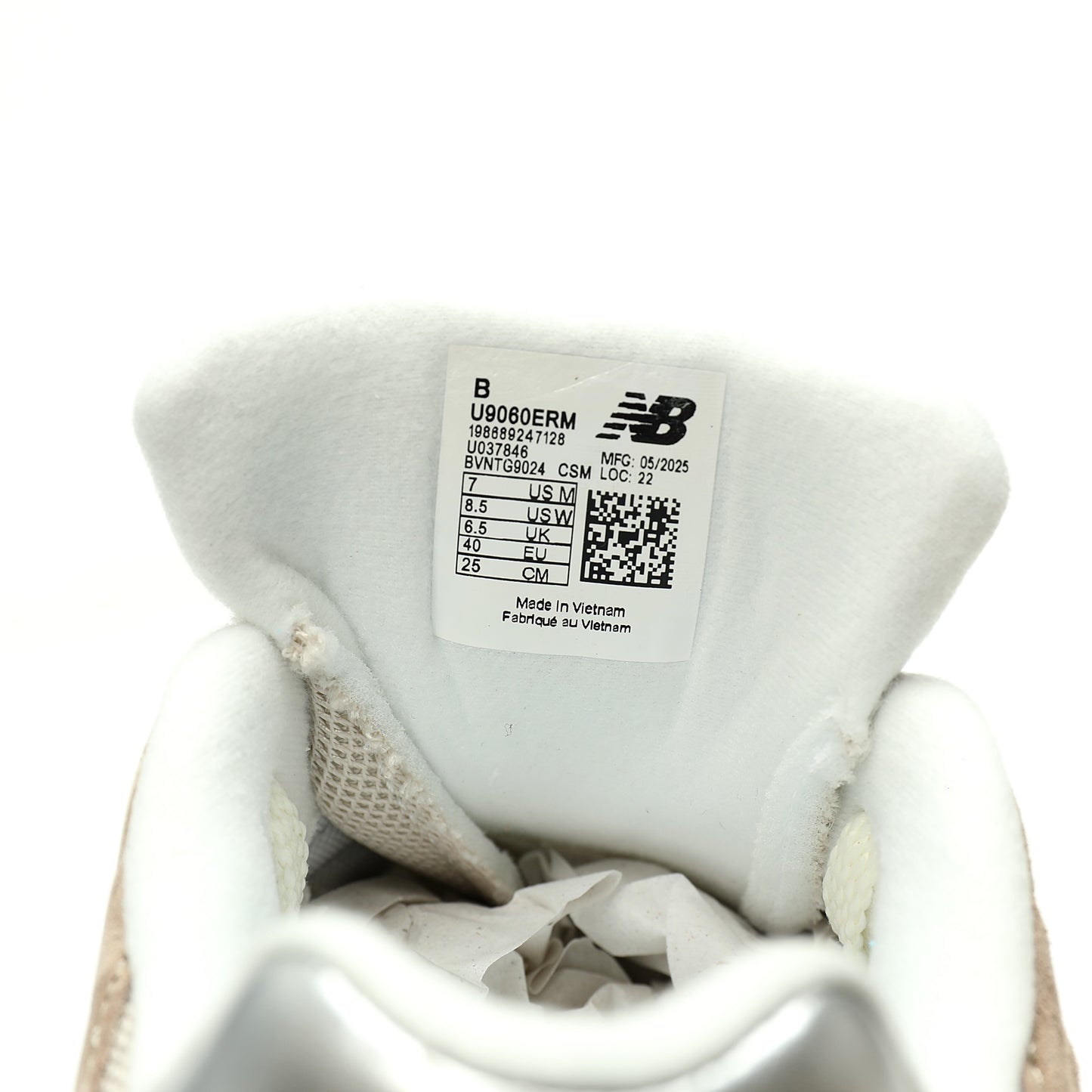 New Balance U9060 Sneaker  Beige/Silver