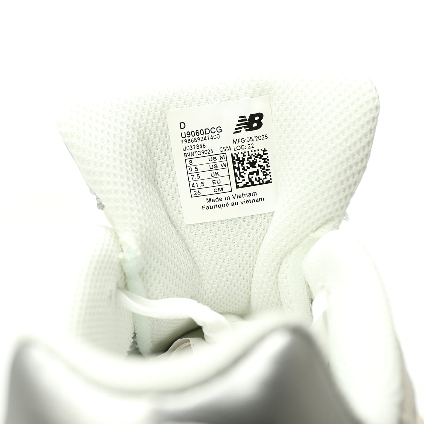 New Balance 9060 Sneaker   Light gray / Light pink