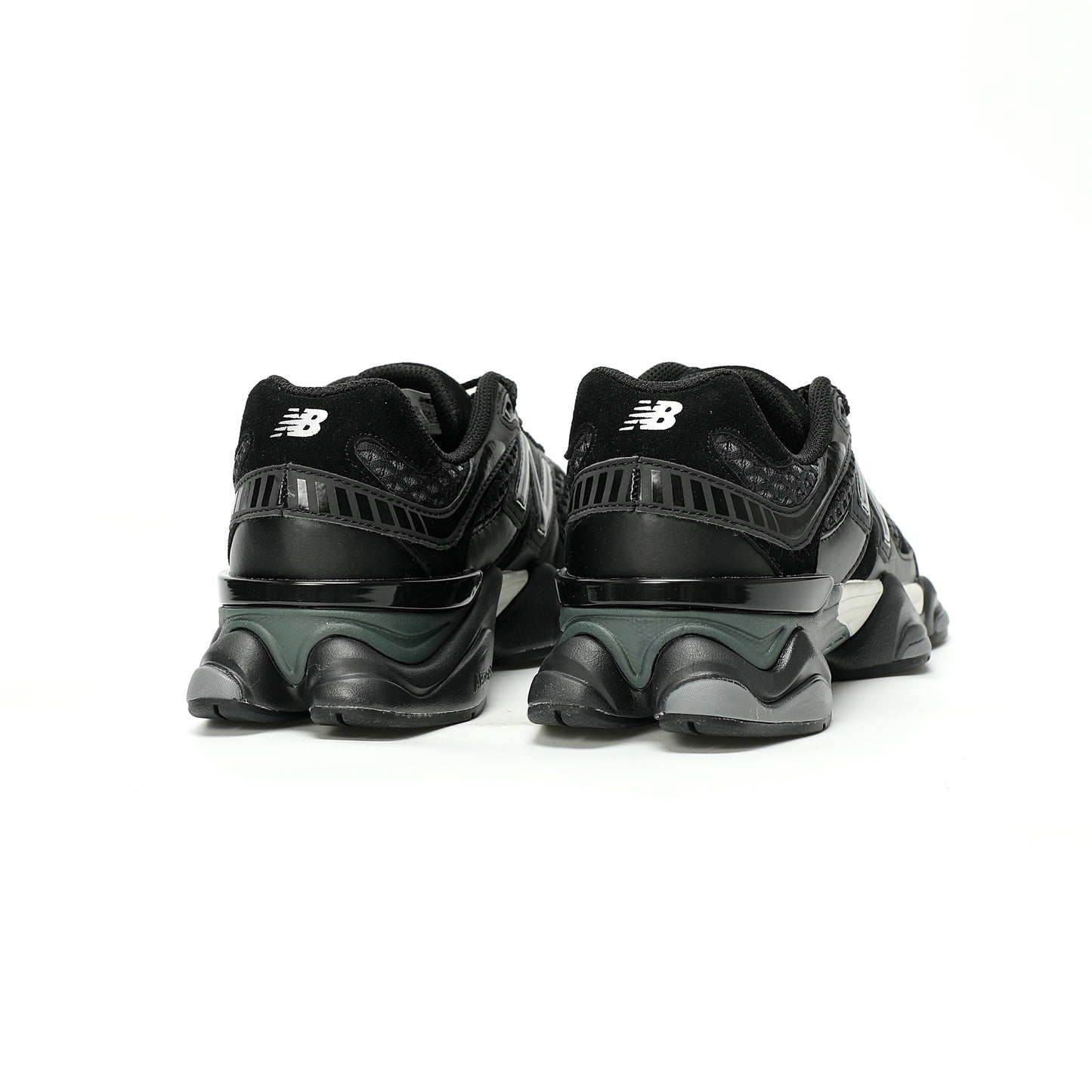 New Balance 9060 Sneaker    Black/ Green