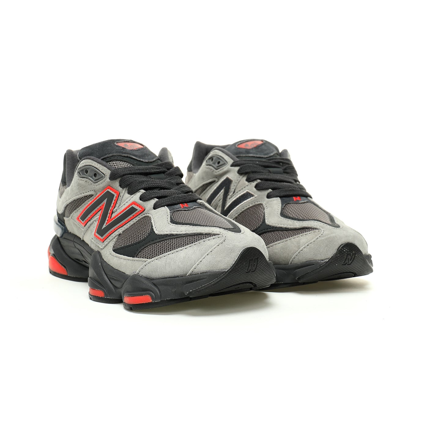 New Balance 9060 Sneaker    Grey / Red