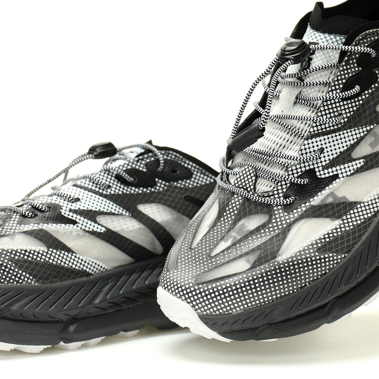HOKA Mafate Speed 2 Low | Trail Running Shoes   Black/White
