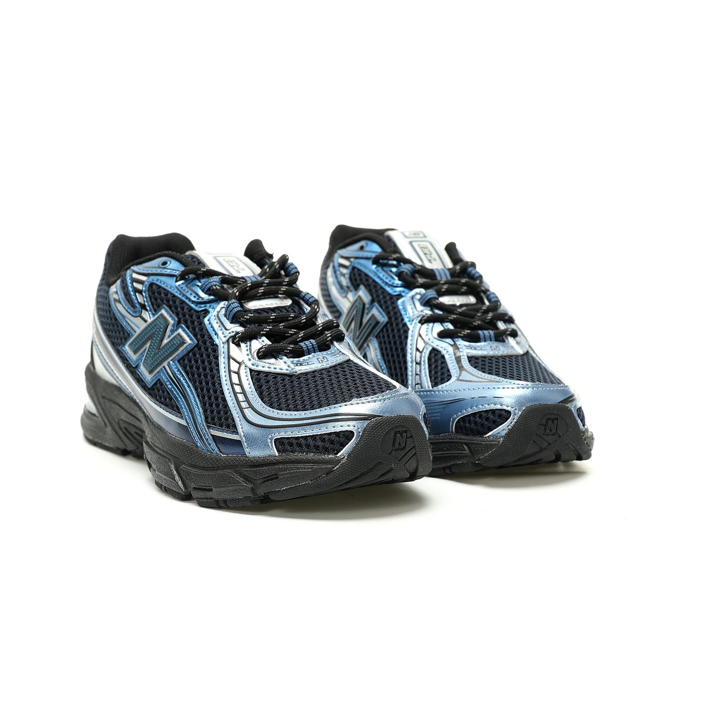 New Balance 740 Retro Sneakers