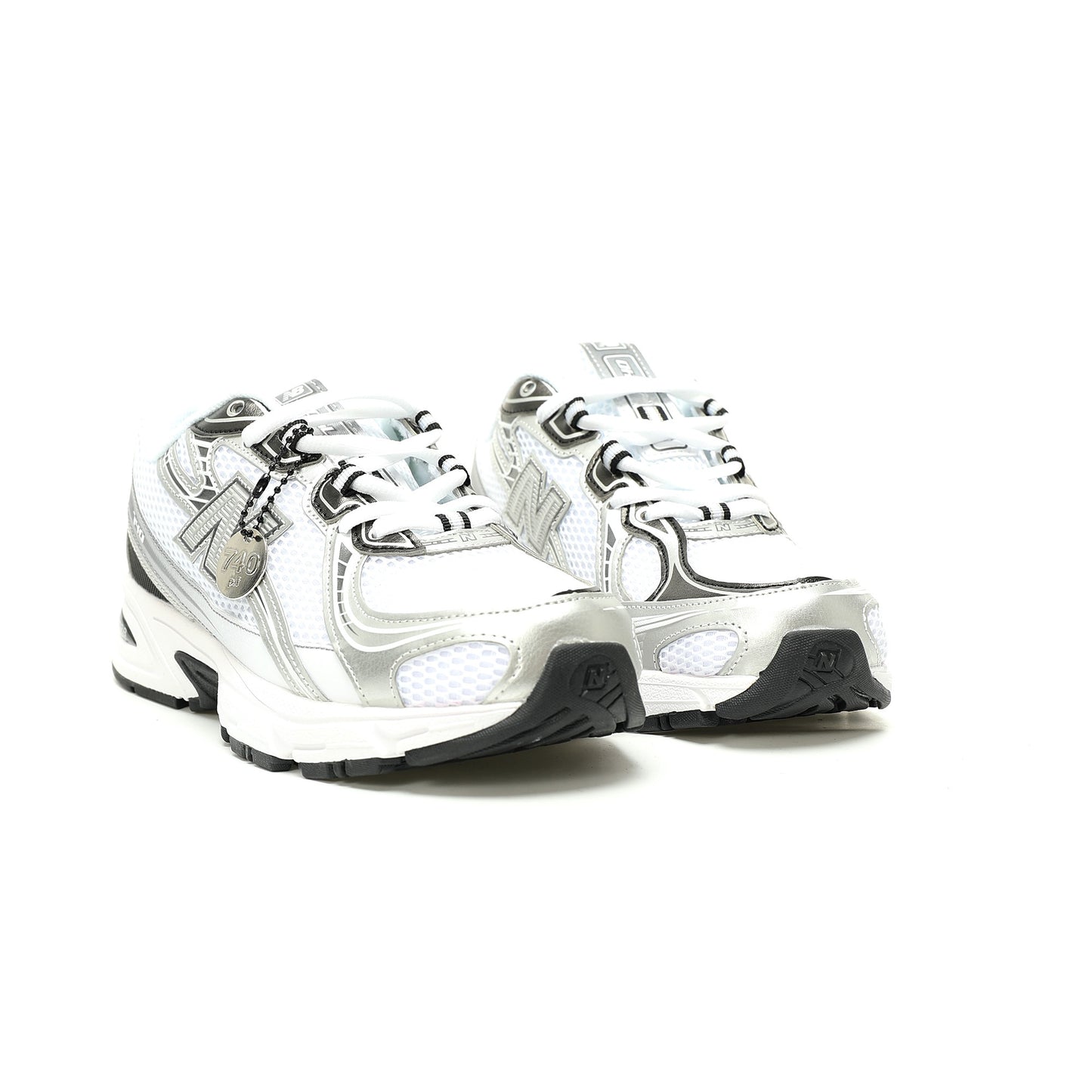 New Balance 740 Retro Sneakers