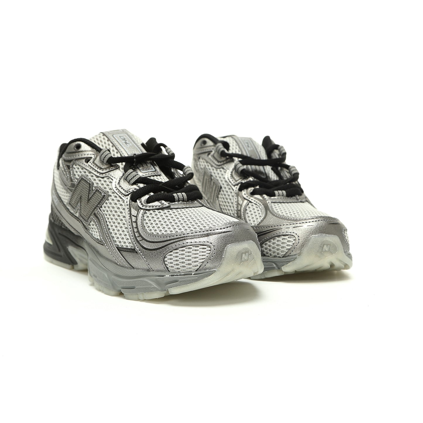 New Balance 740 Retro Sneakers