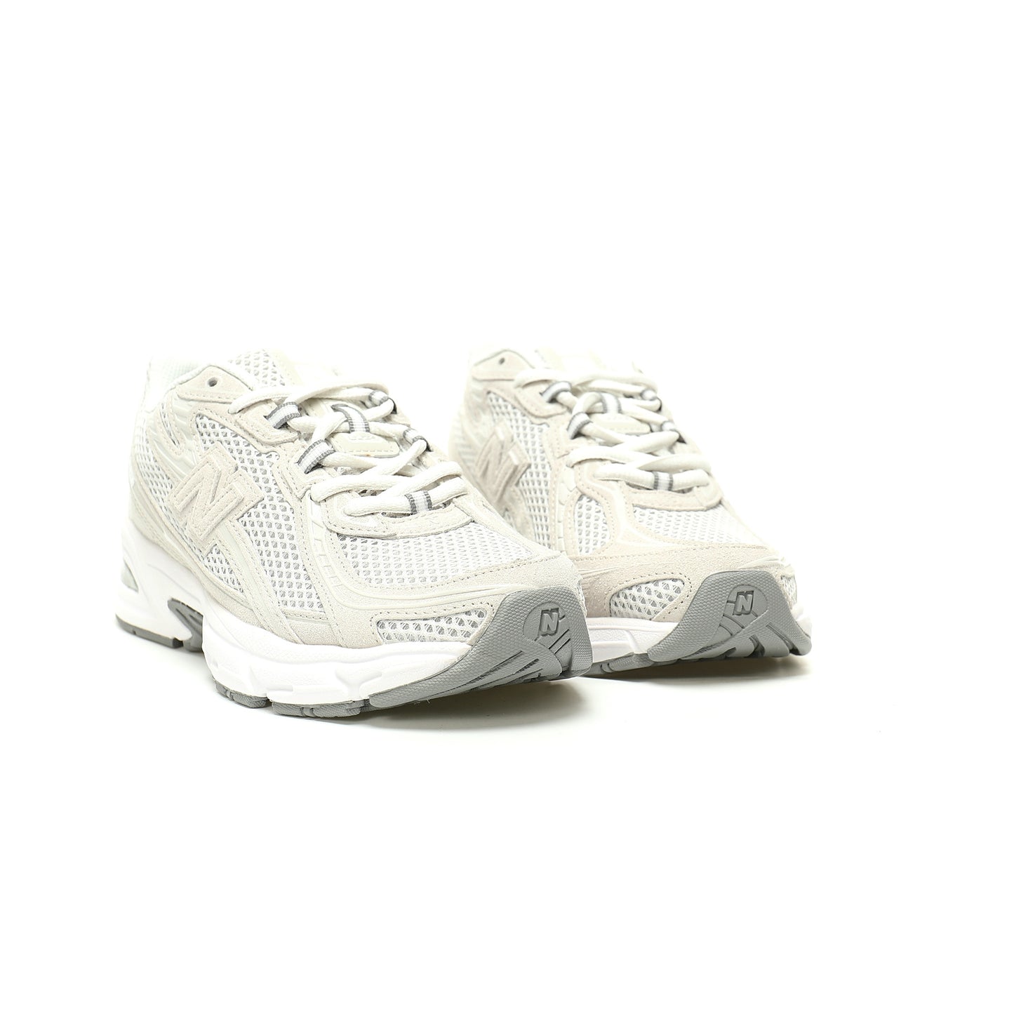 New Balance 740 Retro Sneakers