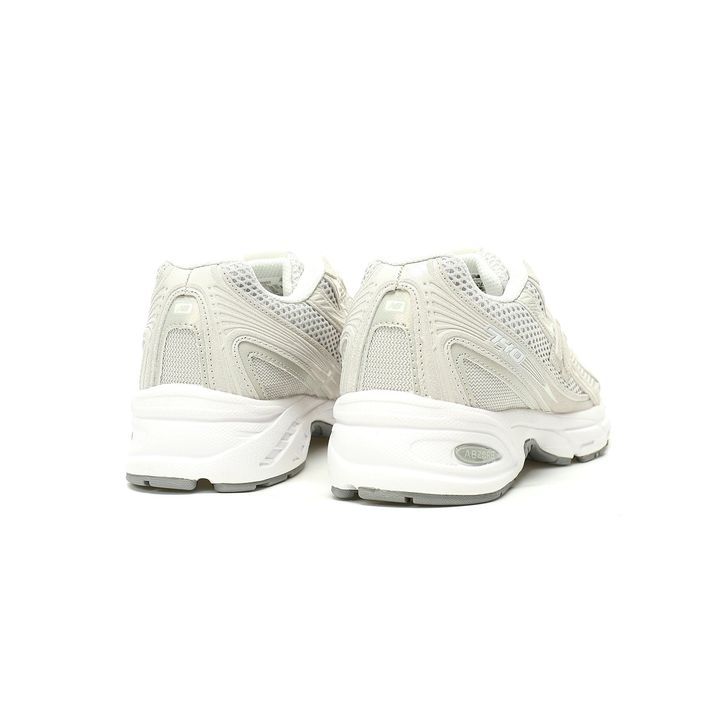 New Balance 740 Retro Sneakers