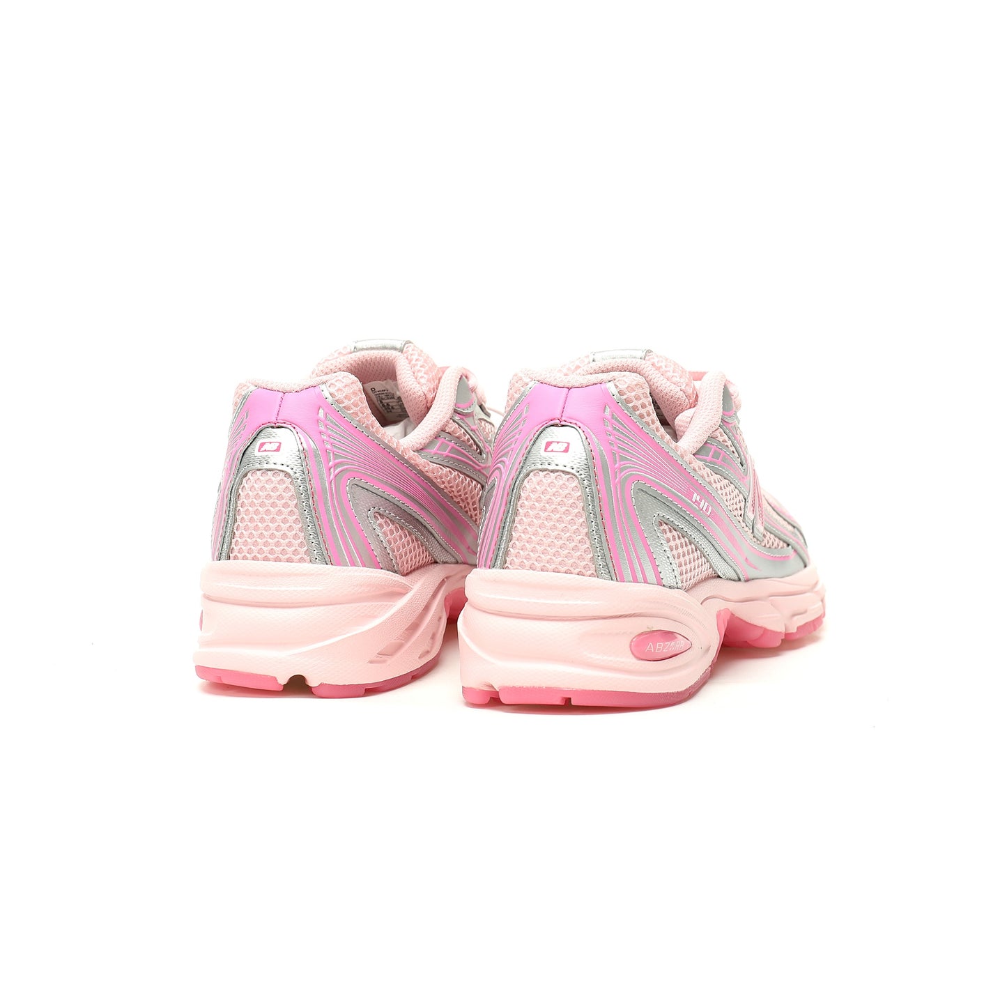 New Balance 740 Retro Sneakers