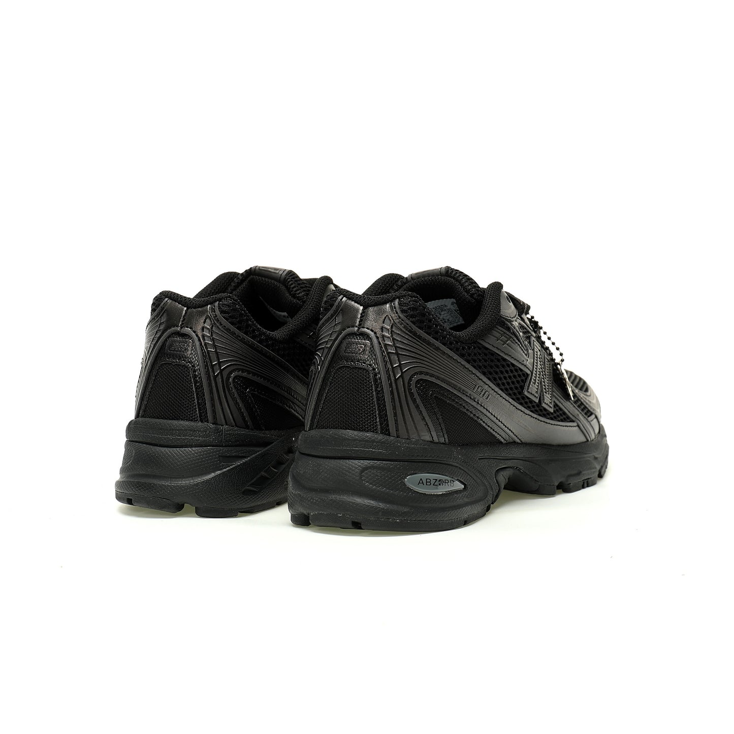 New Balance 740 Retro Sneakers