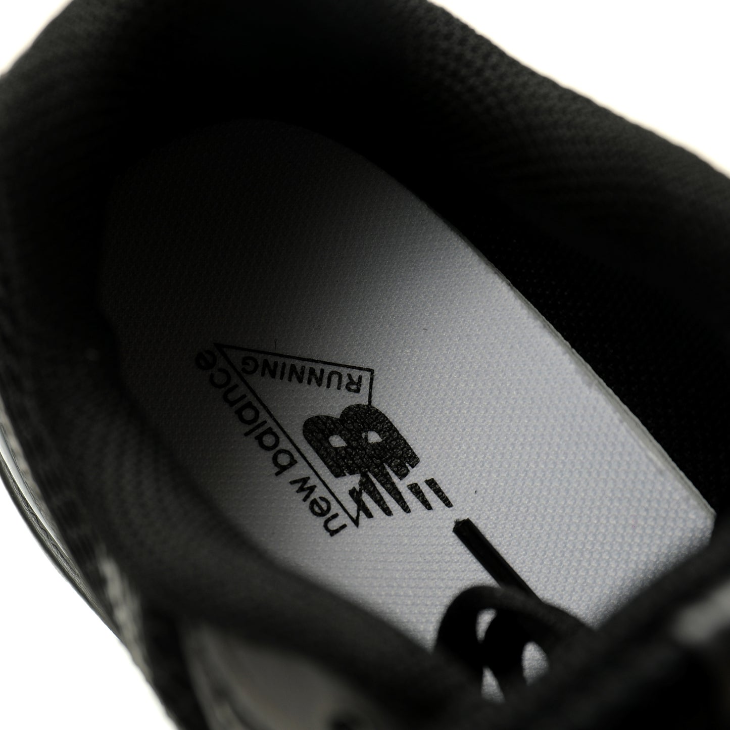 New Balance 740 Retro Sneakers