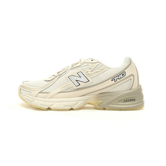 New Balance 740 Retro Sneakers