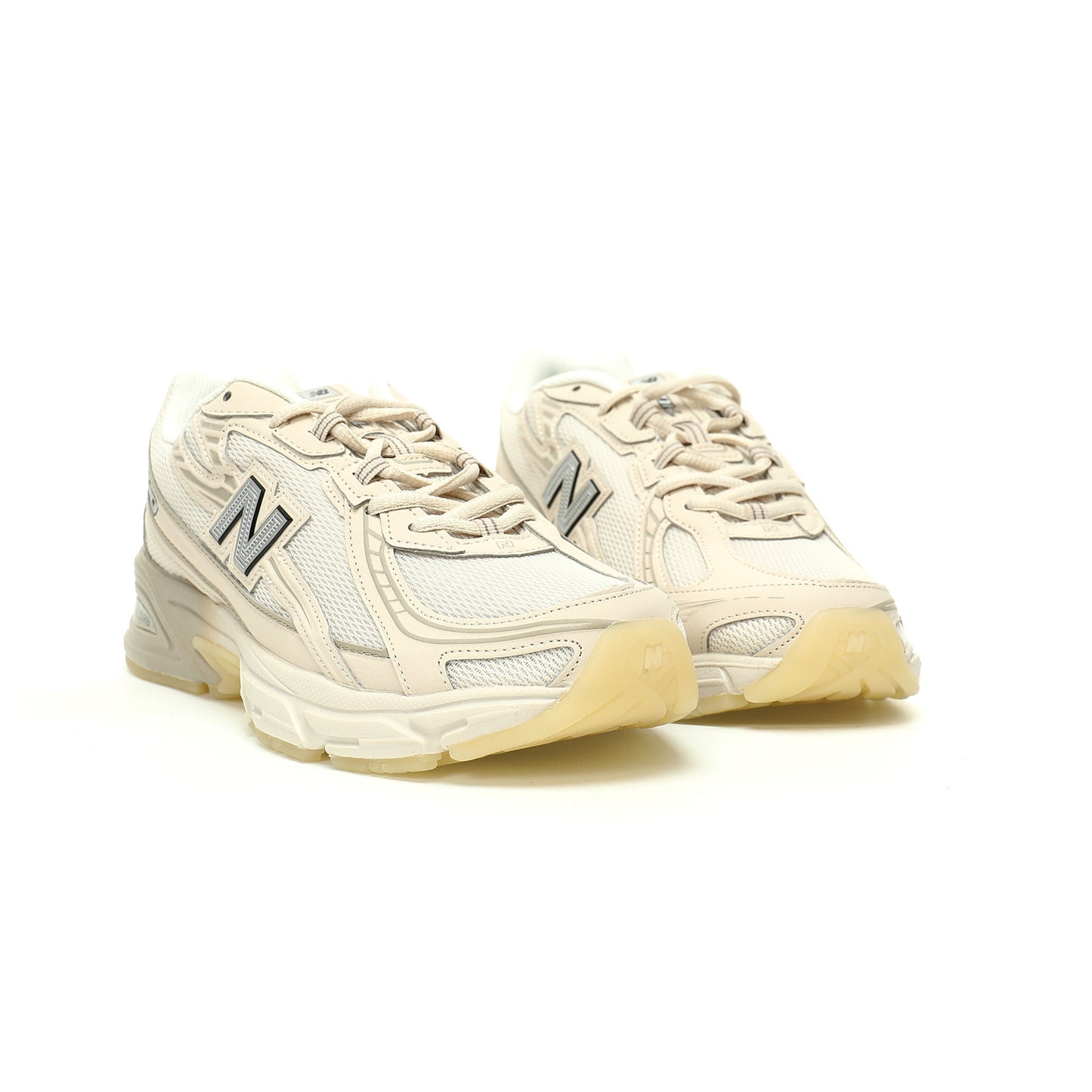 New Balance 740 Retro Sneakers