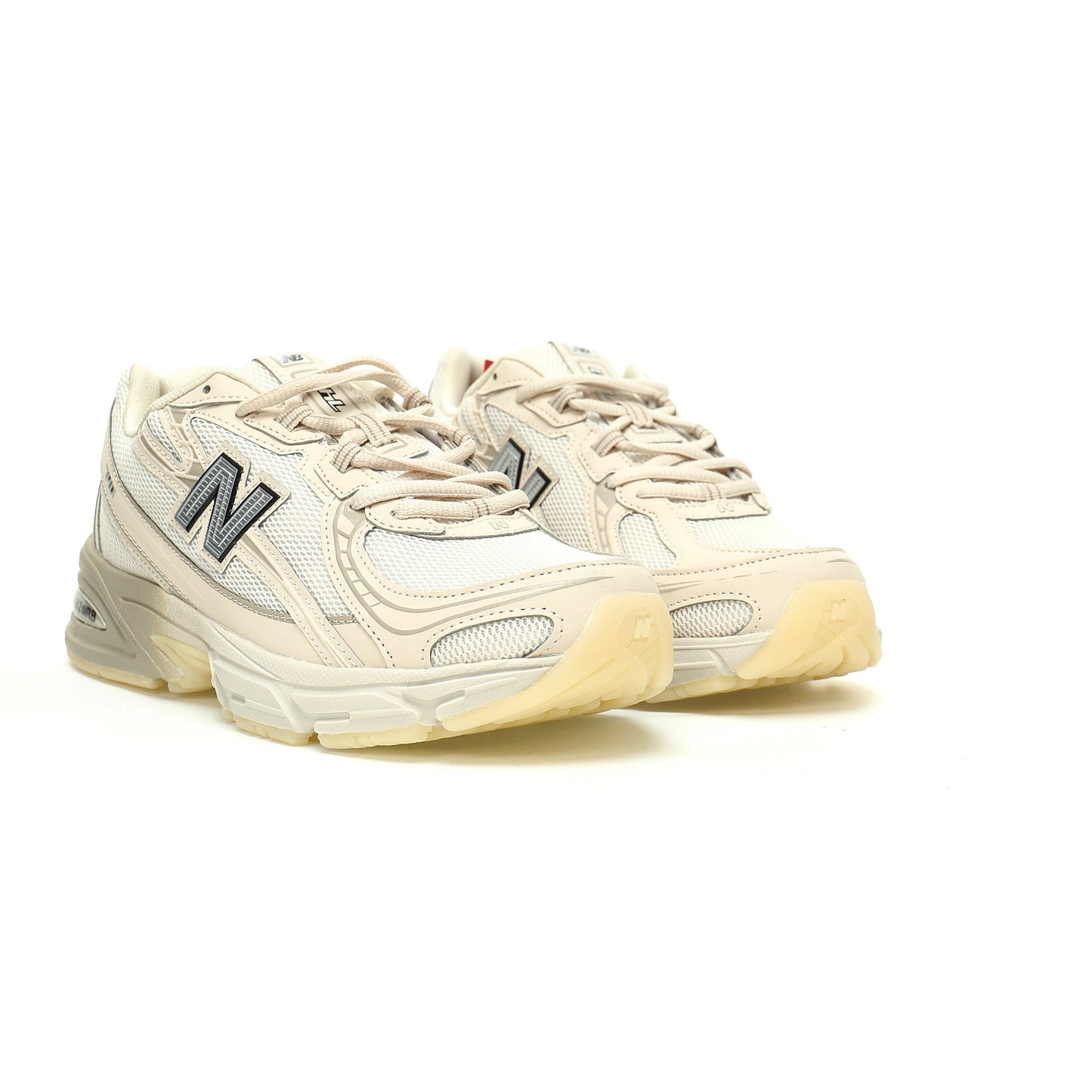 New Balance 740 Retro Sneakers