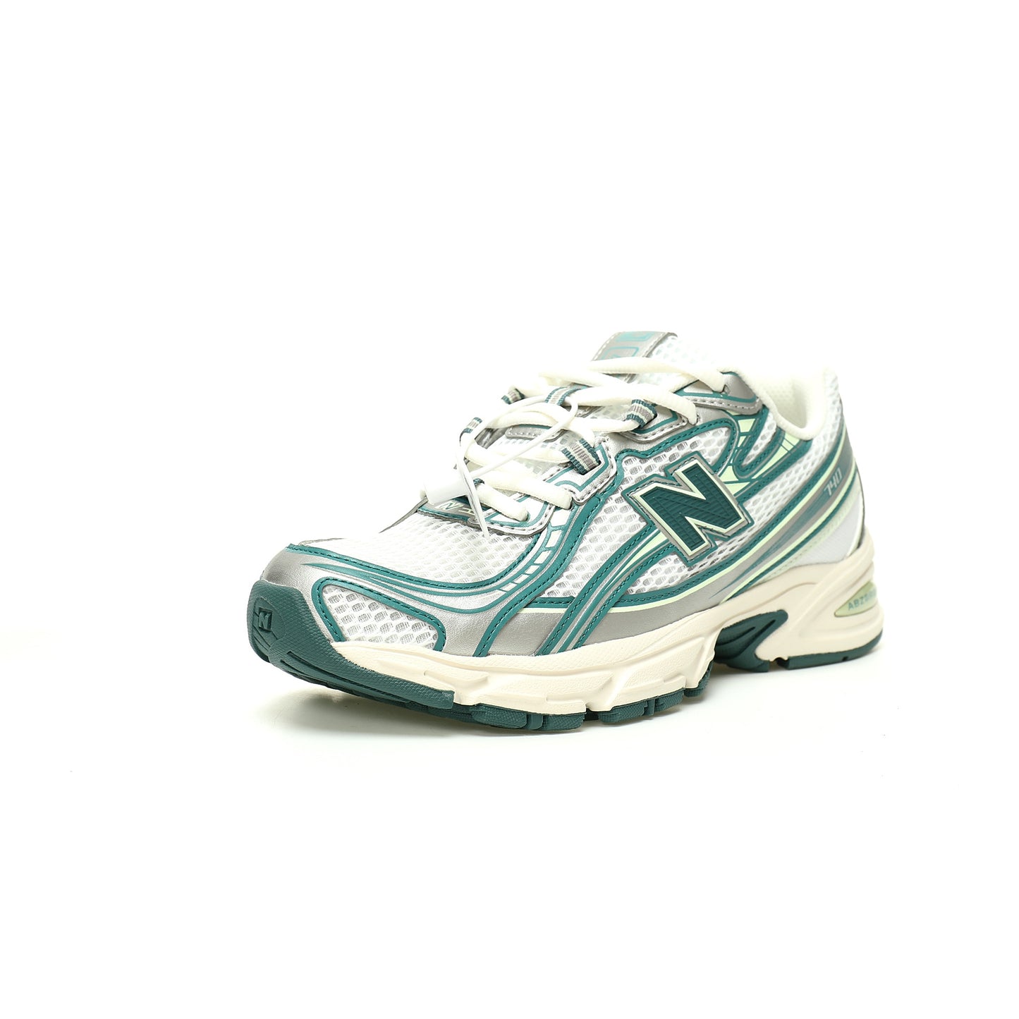 New Balance 740 Retro Sneakers