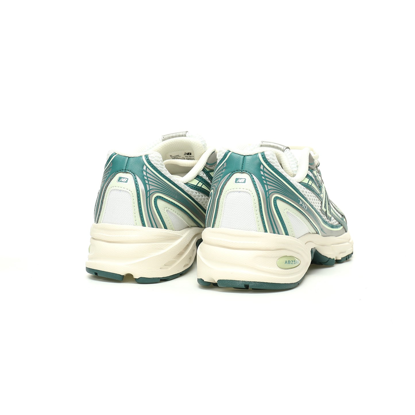 New Balance 740 Retro Sneakers