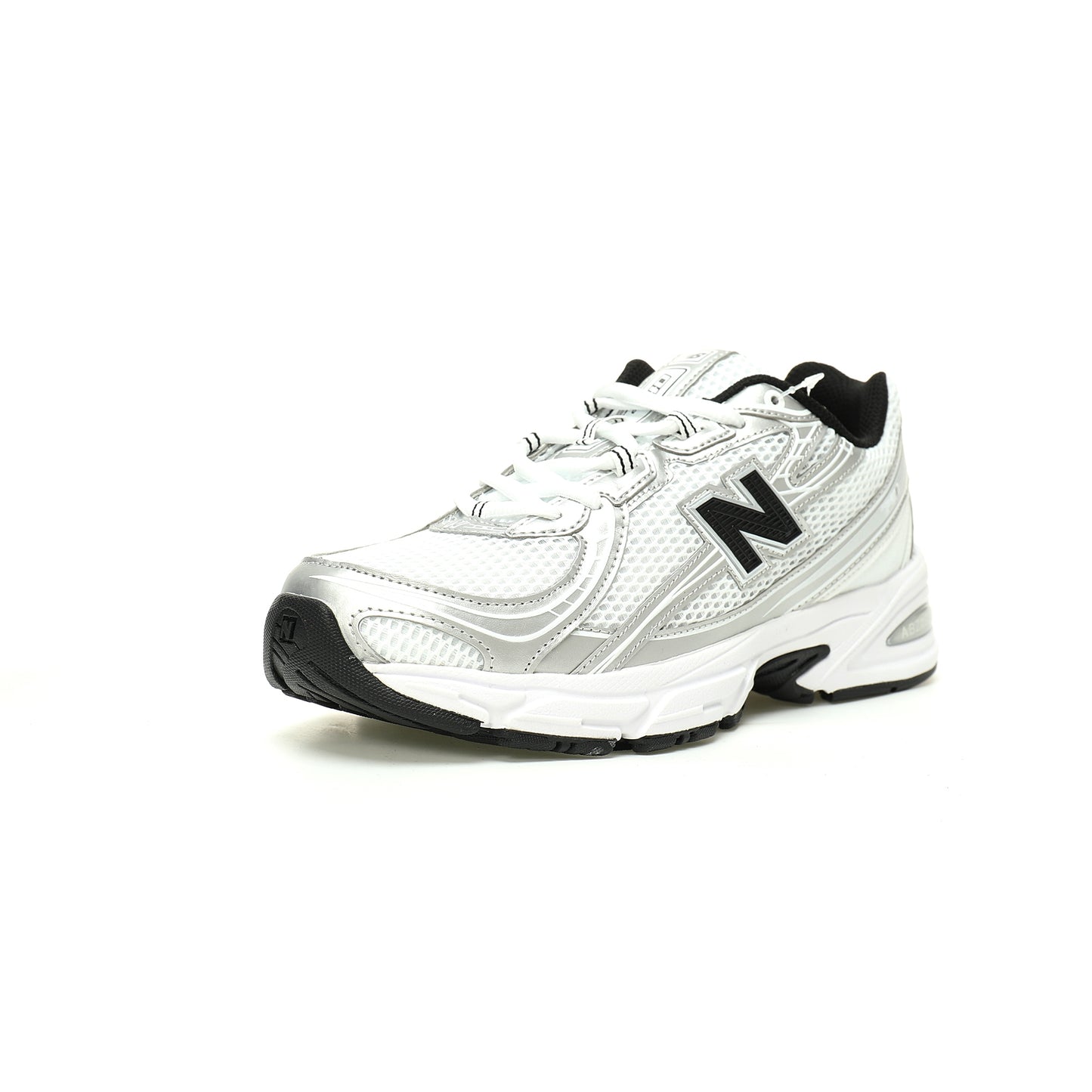 New Balance 740 Retro Sneakers