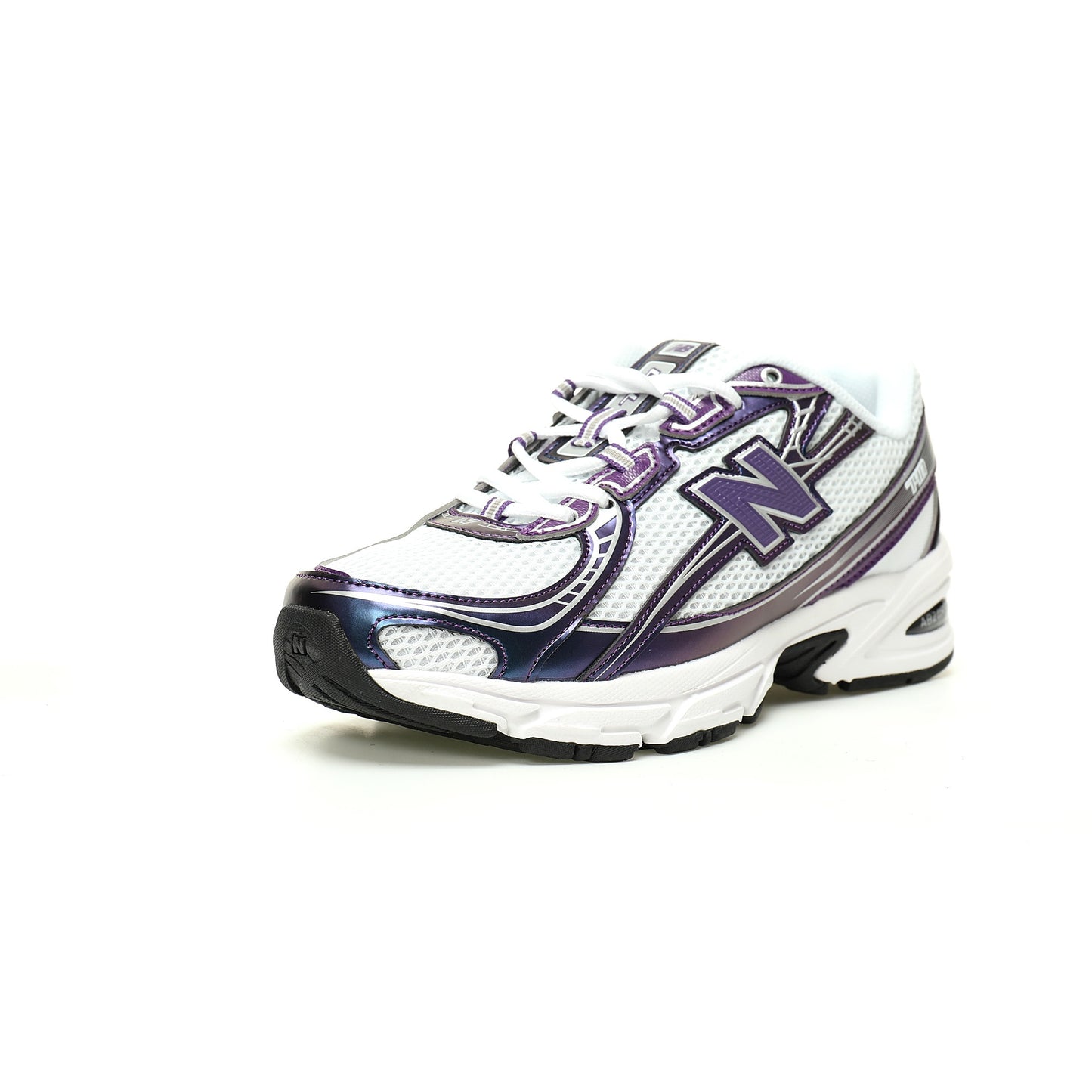 New Balance 740 Retro Sneakers