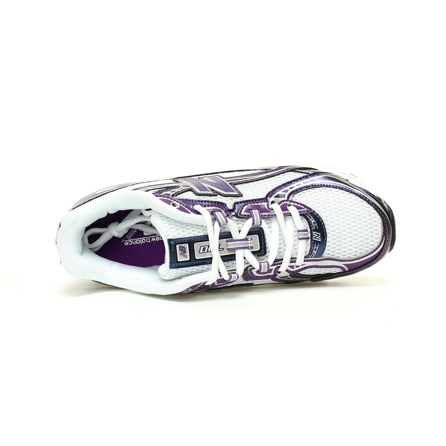 New Balance 740 Retro Sneakers