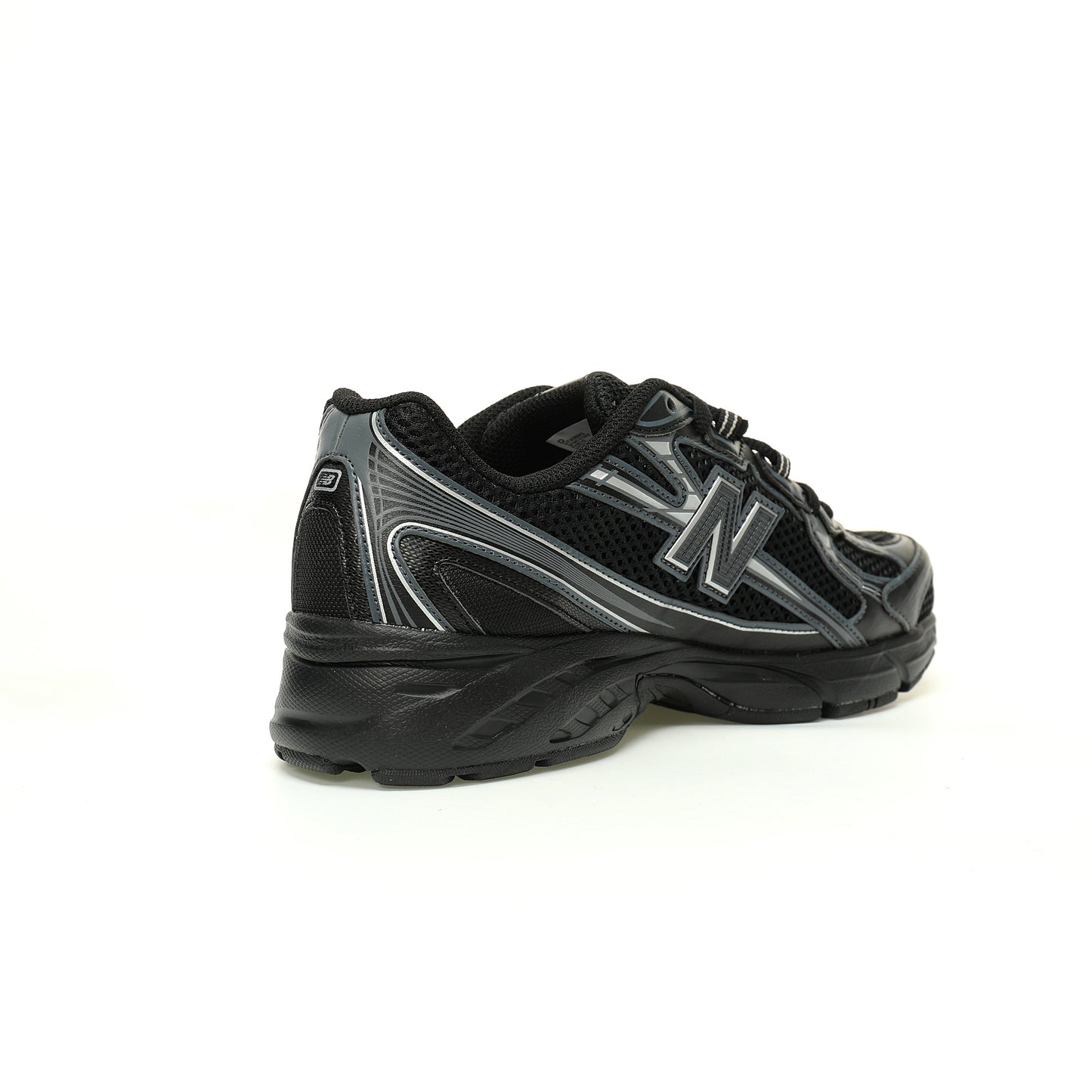 New Balance 740 Retro Sneakers