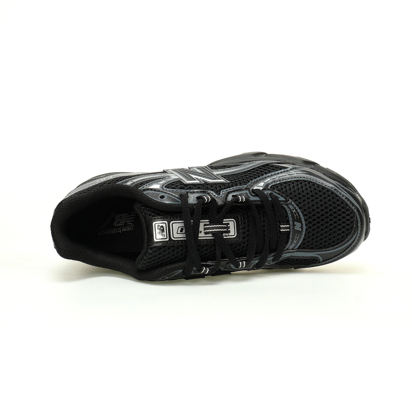 New Balance 740 Retro Sneakers