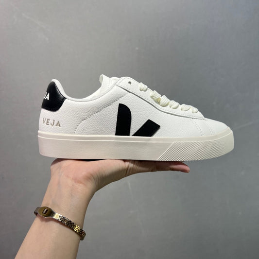 VEJA Esplar Sneakers
