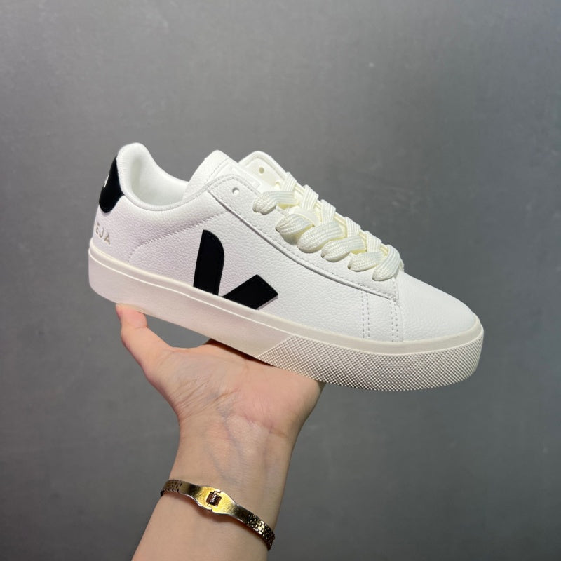 VEJA Esplar Sneakers