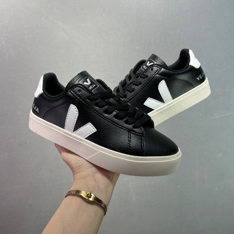 VEJA Esplar Sneakers