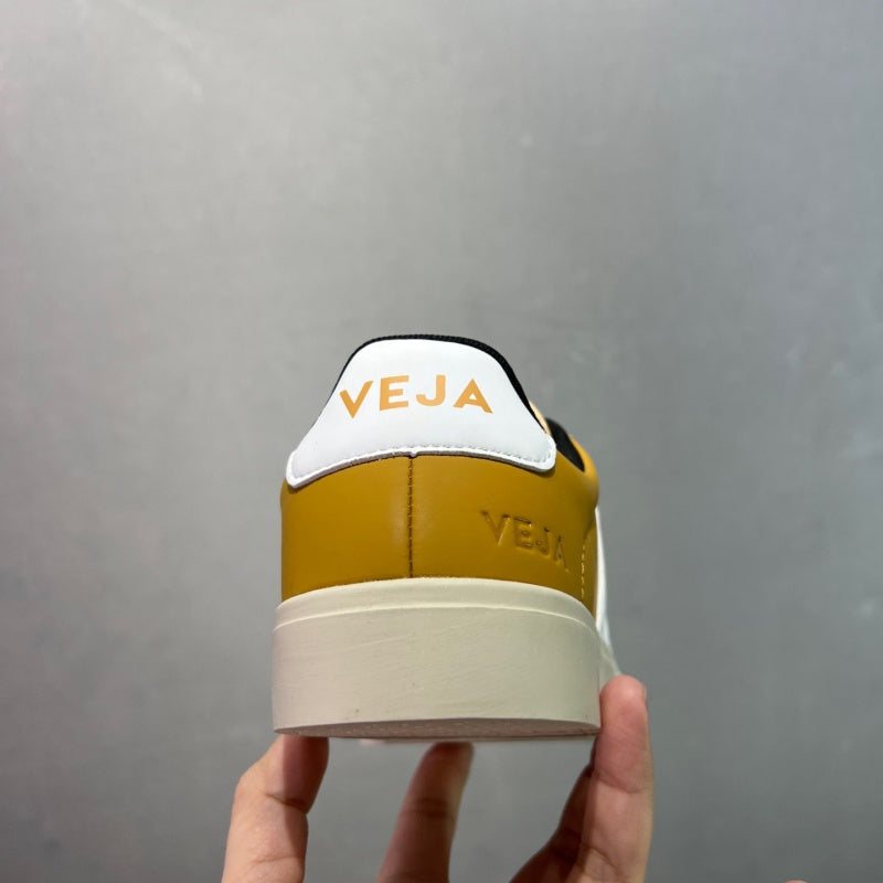 VEJA Esplar Sneakers
