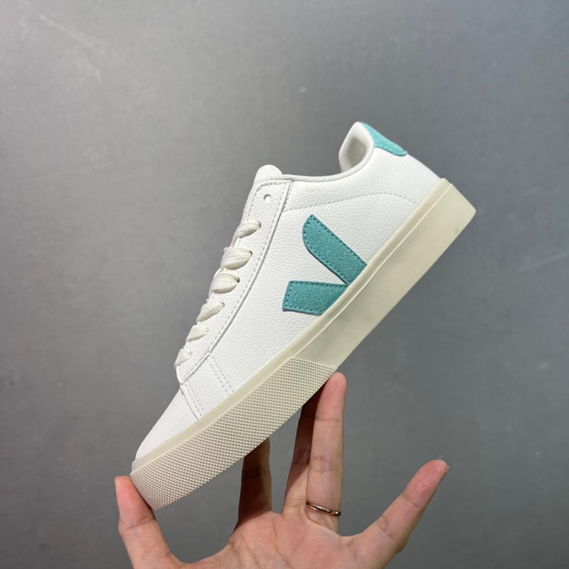 VEJA Esplar Sneakers
