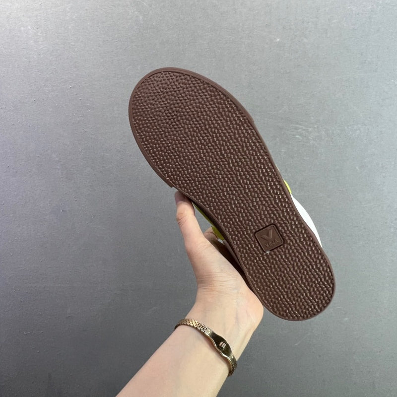 VEJA Leather Extra Sneakers