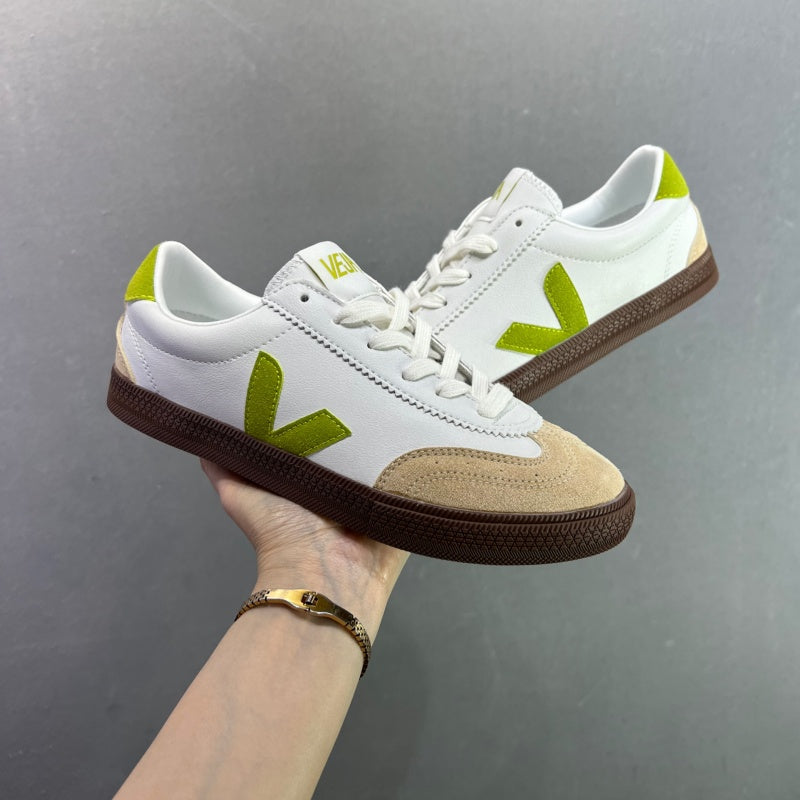 VEJA Leather Extra Sneakers